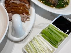 -梅利汴京烤鸭•开封豫菜地标店(东大街店)