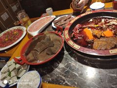 -蜀辣居鲜货老火锅(红牌楼店)