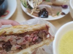 -闫家驴肉老店(华电一校店)