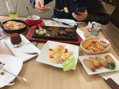 -必胜客(中大银泰店)