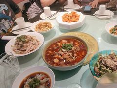 -巴特餐饮6加1音乐餐吧·新疆菜
