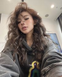 -Hello Lady发型设计