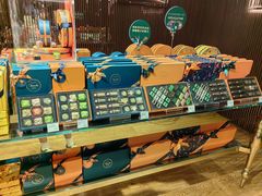 -VENCHI 闻绮(上海佛罗伦萨小镇店)