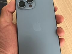-Apple零售店(华贸购物中心店)