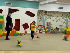 -乐悠游亲子游泳俱乐部