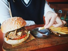 超厚芝士牛肉汉堡-魏斯理汉堡(西安沣东吾悦店)