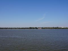 -人民防洪胜利纪念塔