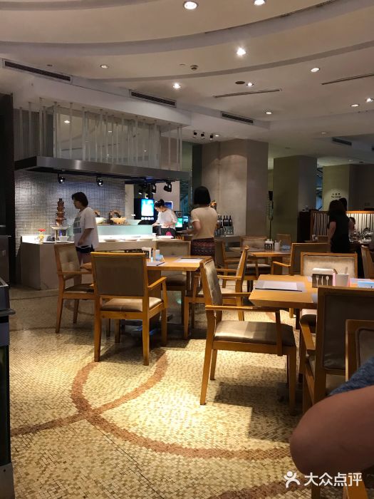 金陵江南大饭店大堂图片