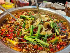 -乡土特色.冷锅鱼.牦牛肉汤锅