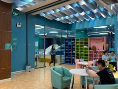 -Swim斯卫姆国际儿童游泳中心(红博中央公园店)