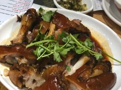卤水猪肘-陈鹏鹏潮汕菜(欢乐海岸 海边景观店)