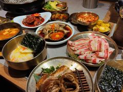 -草家酱蟹炭火烤肉店(珲春南路一店)
