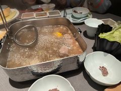 -左庭右院鲜牛肉火锅黑金店(陆家嘴中心店)