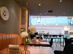 -POKEE VIA&Brunch·维娅(重庆来福士店)