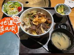牛筋饭-炼火烤肉店