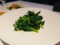 清炒豌豆苗-大董(环贸iapm店)