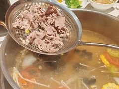 -犇鼎牛潮汕牛肉火锅(新辰里学清路店)