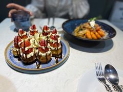 草莓忌廉华夫饼-BE BRIGHT KITCHEN(正佳广场店)
