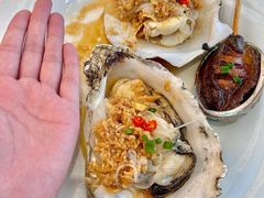 蒜蓉粉丝大生蚝-品海楼·大连海胆锅贴馆(东港店)