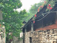 -高荡千年布依古寨旅游景区