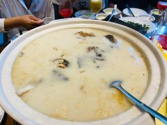 大砂锅炖鱼头-丹江渔村(望京店)