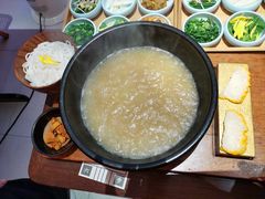 -银米·云南传统过桥米线(双廊黑金冠店)