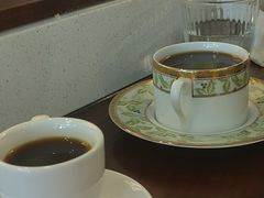 -Café Monson