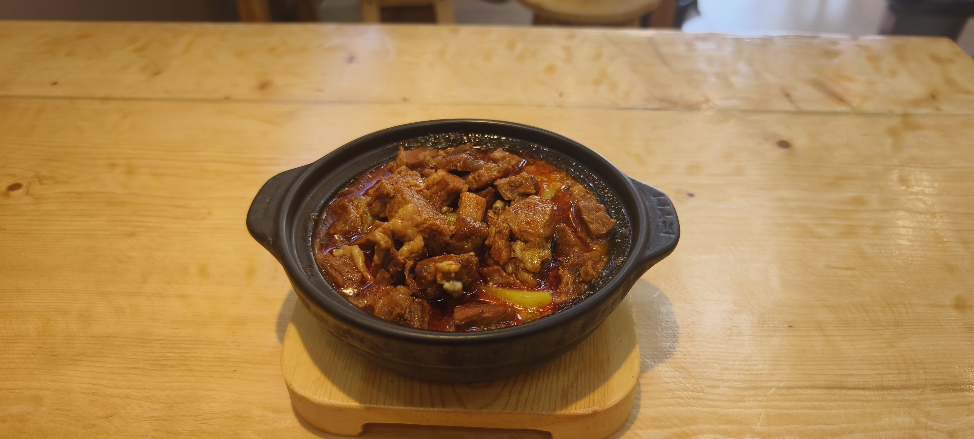 爆汁牛肉饭图片