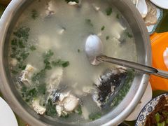 -雪湖煜辰鱼头老店(雪野湖店)