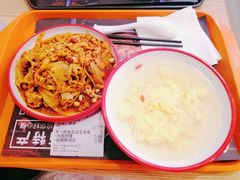 -十三朝牛馍王擀面皮(骡马市店)