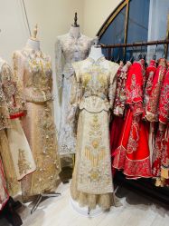 -深白婚纱艺术馆(王府壹号店)