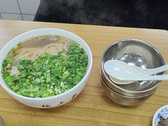 -陇上全荟兰州传统牛肉面(延吉路店)