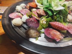 一筐蛤蜊-三个渔夫·蒸汽海鲜(小白楼店)