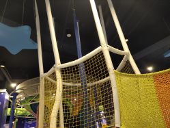 -多奇妙乐园·淘气堡·电玩·抓娃娃(海口吾悦店)