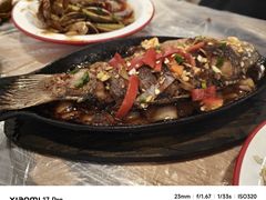 -郑记•不夜城烧烤•龙虾•虾蟹(黄鹤楼店)