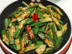 -海派美食·家宴海鲜青岛菜·石锅鲽鱼头(东方城店)