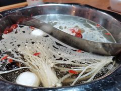 菌菇三鲜鸳鸯锅-傣妹火锅(南京东路一店)