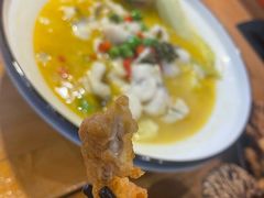 网红小酥肉-苗小坛酸汤鱼(酒仙桥店)