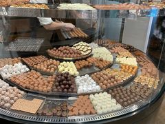 -Laderach 莱德拉(上海环贸iapm店)