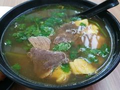 -小杨生煎(金山百联购物中心3楼店)