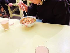 大堂-老光明岗琼甜茶馆