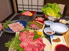 -山川小町·极番烧肉(新地假日广场店)