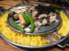 -青瓦炭韩潮烤肉(花园道店)