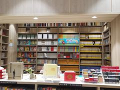 -钟书阁(群光广场店)