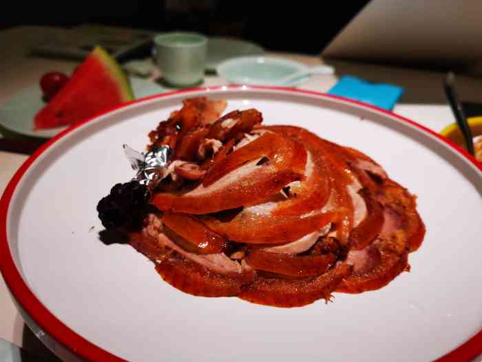 荣记烤鸭(市图书馆店)-"家门口的烤鸭,绝对的点赞,因为它打破了传.