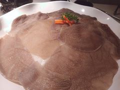 黑毛肚-左庭右院鲜牛肉火锅(浦江欢乐颂店)