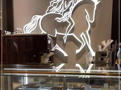 面包甜点陈列柜-GODIVA(港汇恒隆广场)