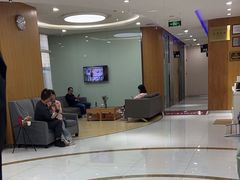 -雅悦齿科(顾村公园店)