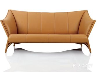 此系列的家具取材天然，一般已手工艺为主，追求健康环保