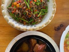 蒜苔鸡杂-老伙房特色餐厅